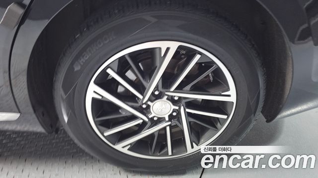 Hyundai Grandeur (IG) 3.0 LPi (Taxi) example 2022 — фото 21