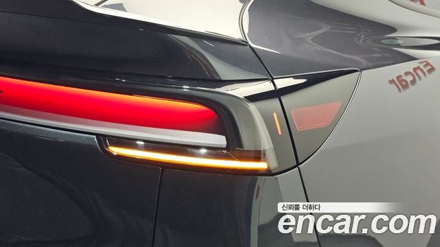 Tesla Model Y L Long Range AWD 2026 — фото 23
