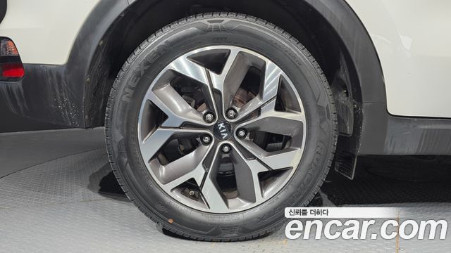 Kia Sportage The Bold Diesel 2.0 2WD Prestige 2019 — фото 5