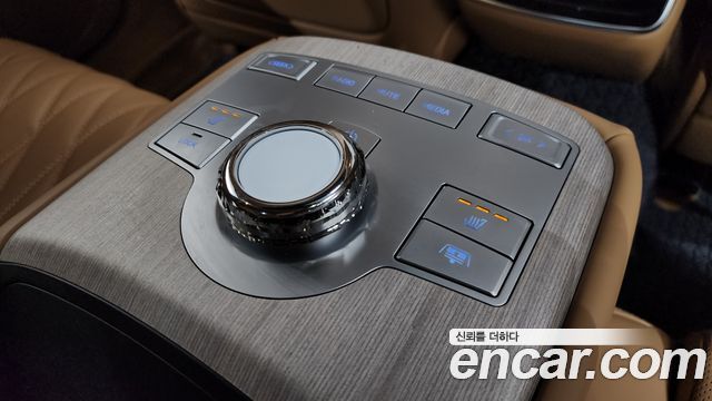 Genesis G80 (RG3) Gasoline 2.5 Turbo AWD 2025 — фото 19