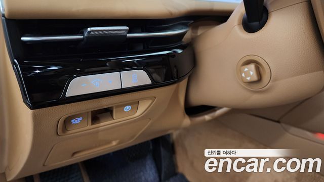 Genesis G80 (RG3) Gasoline 2.5 Turbo AWD 2025 — фото 27