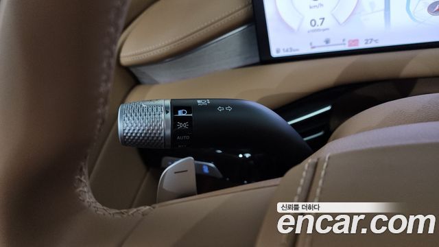 Genesis G80 (RG3) Gasoline 2.5 Turbo AWD 2025 — фото 28