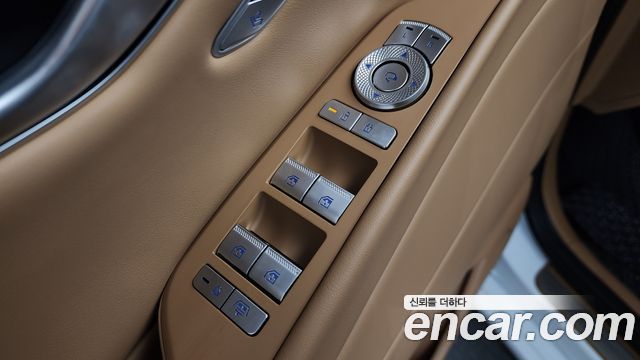 Genesis G80 (RG3) Gasoline 2.5 Turbo AWD 2025 — фото 30