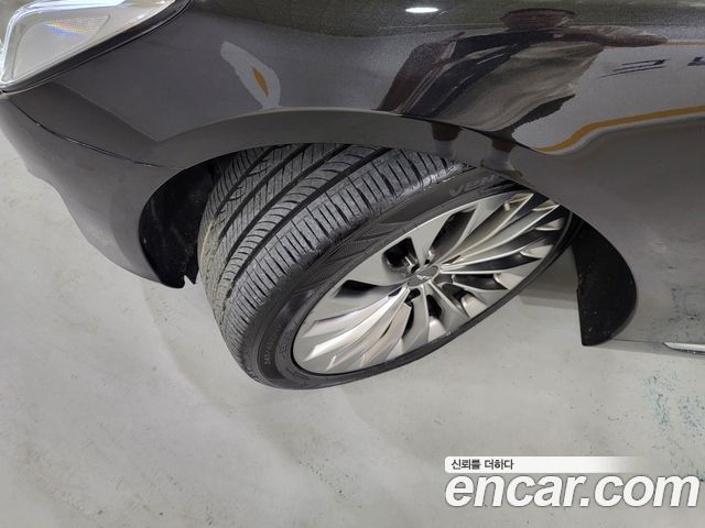 Genesis EQ900 3.3 T-GDI AWD Prestige 2018 — фото 20