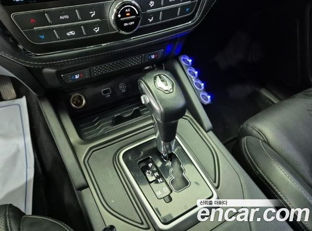 KG Mobility (SsangYong) Rexton Sports Khan Diesel 2.2 4WD Professional X (5-Link) 2019 — фото 8