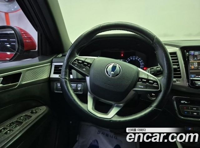 KG Mobility (SsangYong) Rexton Sports Khan Diesel 2.2 4WD Professional X (5-Link) 2019 — фото 9