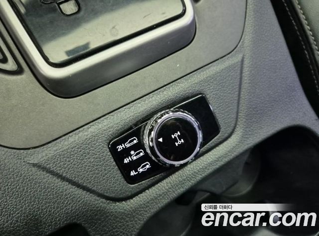 KG Mobility (SsangYong) Rexton Sports Khan Diesel 2.2 4WD Professional X (5-Link) 2019 — фото 20