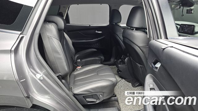 Hyundai Santa Fe Gasoline 2.5T 2WD Prestige 2022 — фото 11