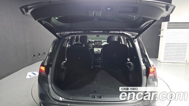 Hyundai Santa Fe Gasoline 2.5T 2WD Prestige 2022 — фото 20