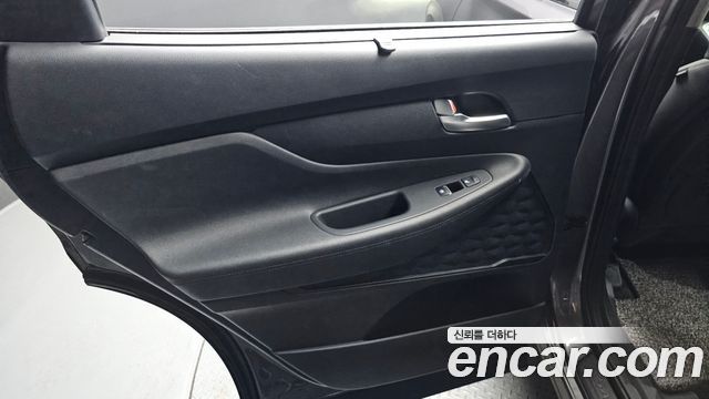 Hyundai Santa Fe Gasoline 2.5T 2WD Prestige 2022 — фото 25
