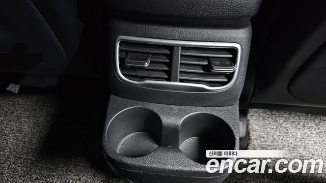 Hyundai Santa Fe Gasoline 2.5T 2WD Prestige 2022 — фото 32