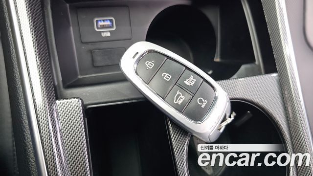 Hyundai Santa Fe Gasoline 2.5T 2WD Prestige 2022 — фото 40