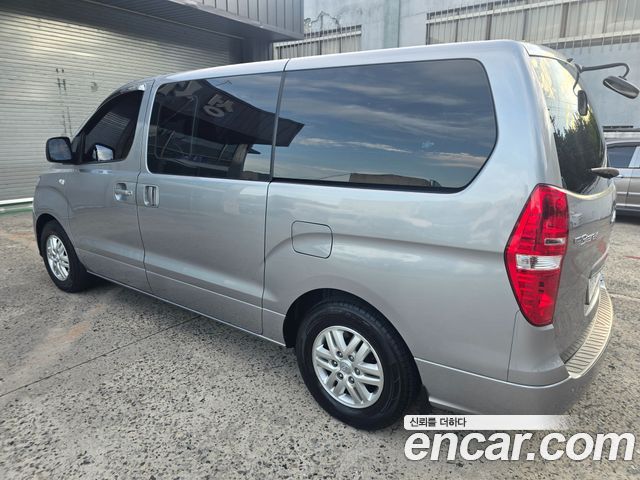 Hyundai Grand Starex Van 5-Seater Modern 2020 — фото 4