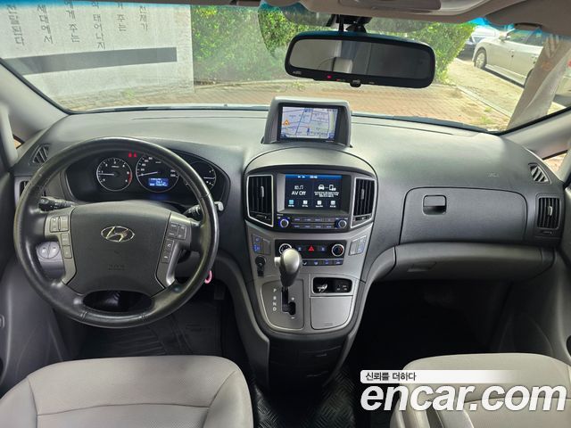 Hyundai Grand Starex Van 5-Seater Modern 2020 — фото 8