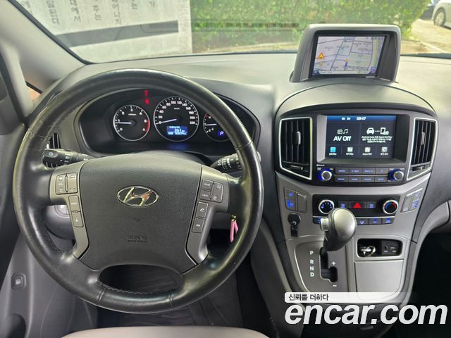 Hyundai Grand Starex Van 5-Seater Modern 2020 — фото 9