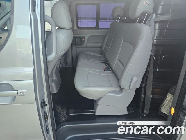 Hyundai Grand Starex Van 5-Seater Modern 2020 — фото 15