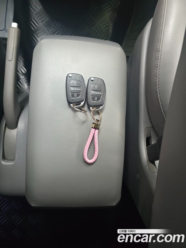 Hyundai Grand Starex Van 5-Seater Modern 2020 — фото 24