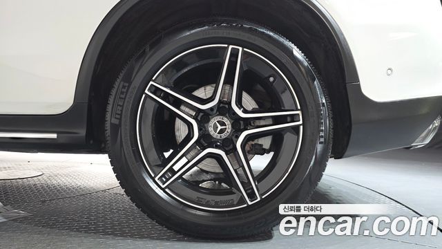 Mercedes-Benz GLC-Class (X253) GLC300 4MATIC Premium Coupe 2020 — фото 21