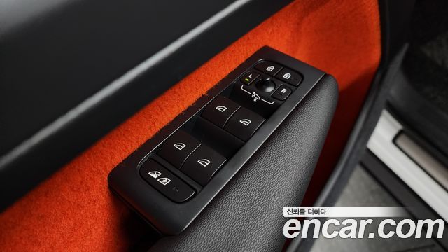 Volvo XC40 T4 R-Design 2019 — фото 27