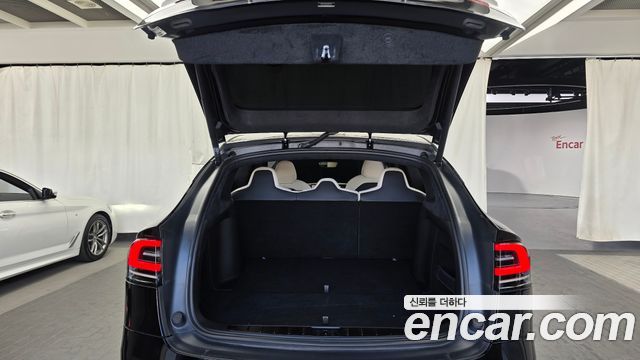 Tesla Model X AWD 2024 — фото 20