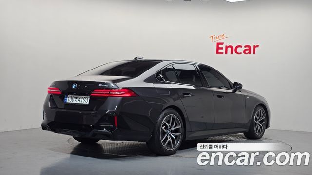 BMW 5 Series (G60) 523d xDrive M Sport 2024 — фото 2