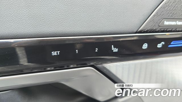 BMW 5 Series (G60) 523d xDrive M Sport 2024 — фото 32