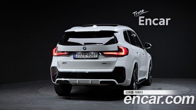 BMW X1 (U11) xDrive 20i M Sport 2024 — фото 4