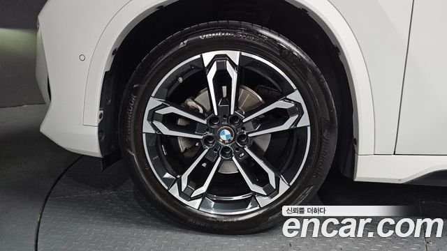 BMW X1 (U11) xDrive 20i M Sport 2024 — фото 5