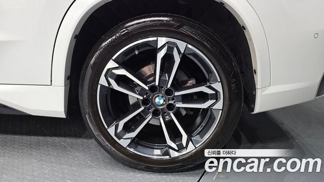 BMW X1 (U11) xDrive 20i M Sport 2024 — фото 27