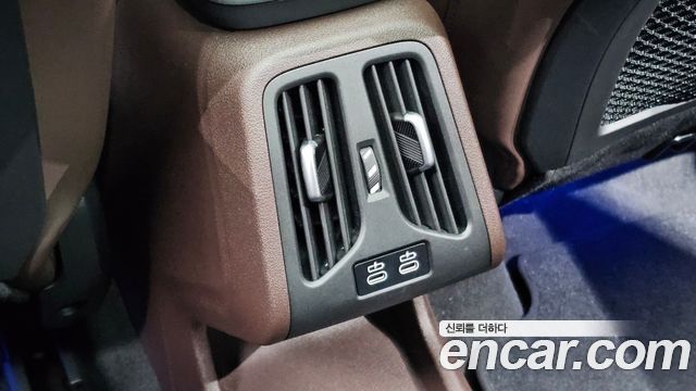 BMW X1 (U11) xDrive 20i M Sport 2024 — фото 37