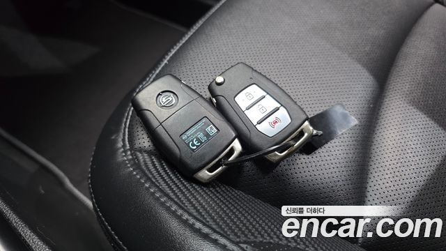 KG Mobility (SsangYong) Tivoli Air 1.5 A3 2WD 2022 — фото 17
