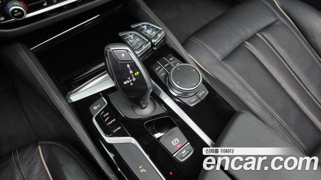 BMW 5 Series (G30) 520i Luxury 2018 — фото 9
