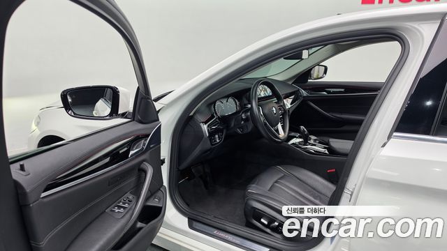 BMW 5 Series (G30) 520i Luxury 2018 — фото 10