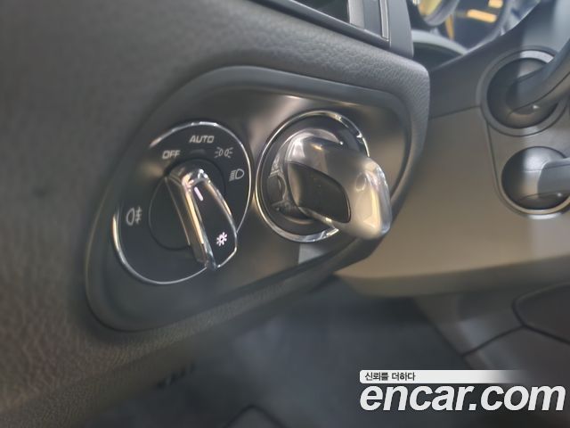 Porsche Macan 2.0 95B 2019 — фото 10