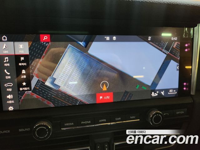 Porsche Macan 2.0 95B 2019 — фото 18