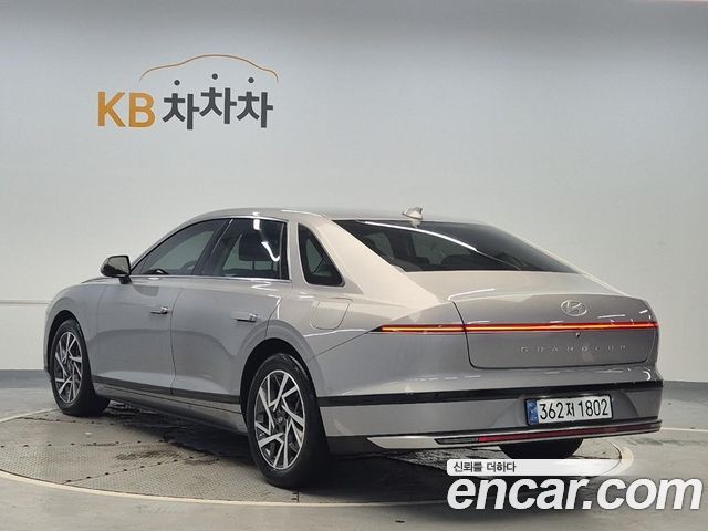 Hyundai Grandeur (GN7) 3.5 LPG 2WD (Taxi) Deluxe 2023 — фото 2