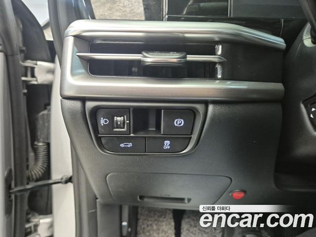 Hyundai Grandeur (GN7) 3.5 LPG 2WD (Taxi) Deluxe 2023 — фото 20