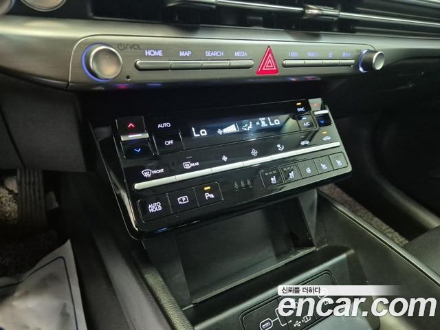 Hyundai Grandeur (GN7) 3.5 LPG 2WD (Taxi) Deluxe 2023 — фото 21