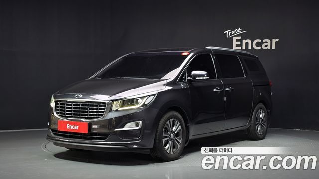 Kia Carnival 11-Seater Prestige 2019 — фото 1