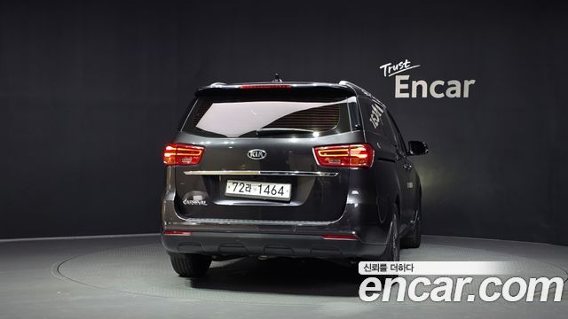 Kia Carnival 11-Seater Prestige 2019 — фото 4