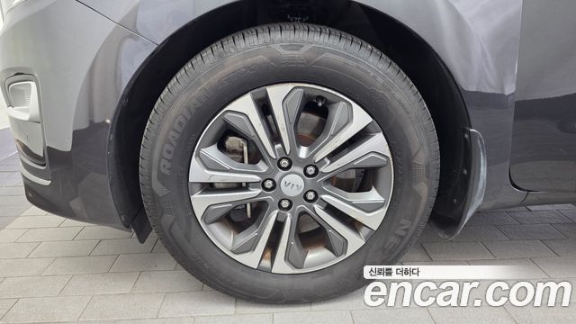 Kia Carnival 11-Seater Prestige 2019 — фото 5