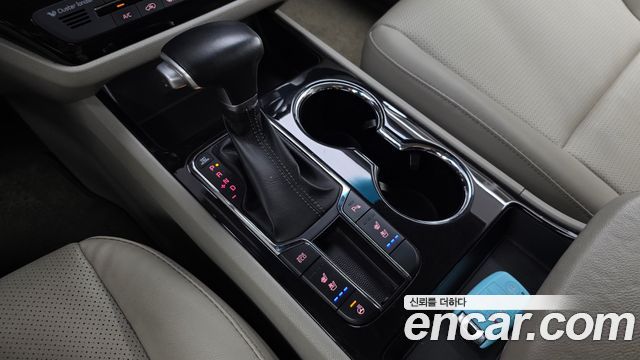 Kia Carnival 11-Seater Prestige 2019 — фото 9