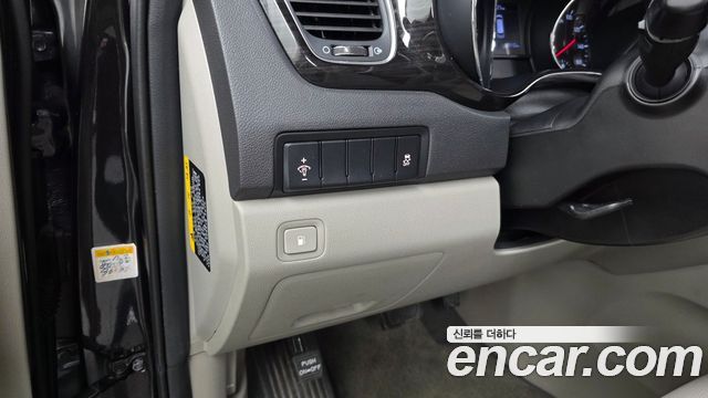 Kia Carnival 11-Seater Prestige 2019 — фото 17