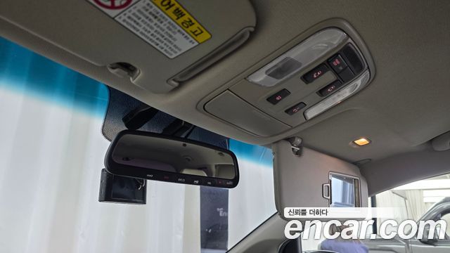 Kia Carnival 11-Seater Prestige 2019 — фото 18