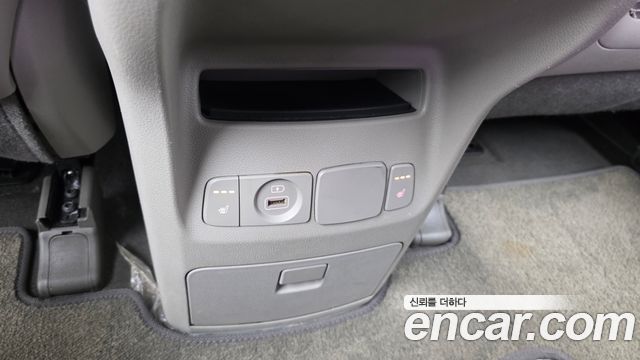 Kia Carnival 11-Seater Prestige 2019 — фото 19