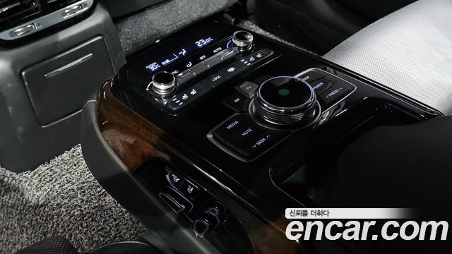 Genesis EQ900 3.8 GDI AWD Premium Luxury 2016 — фото 20