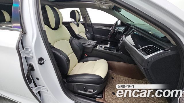 Genesis G80 3.3 GDI Premium Luxury 2018 — фото 11