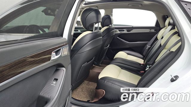 Genesis G80 3.3 GDI Premium Luxury 2018 — фото 12