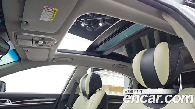 Genesis G80 3.3 GDI Premium Luxury 2018 — фото 19