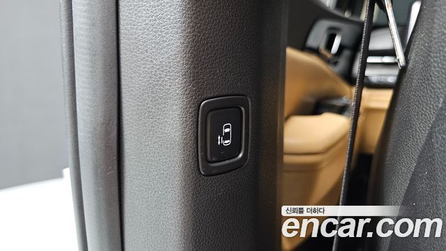 Kia Carnival (IV) Gasoline 9-Seater Noblesse 2023 — фото 18